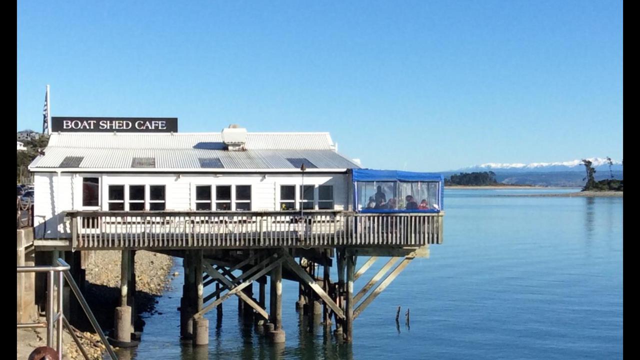 Waterfront Bliss Hotel Nelson Exterior foto